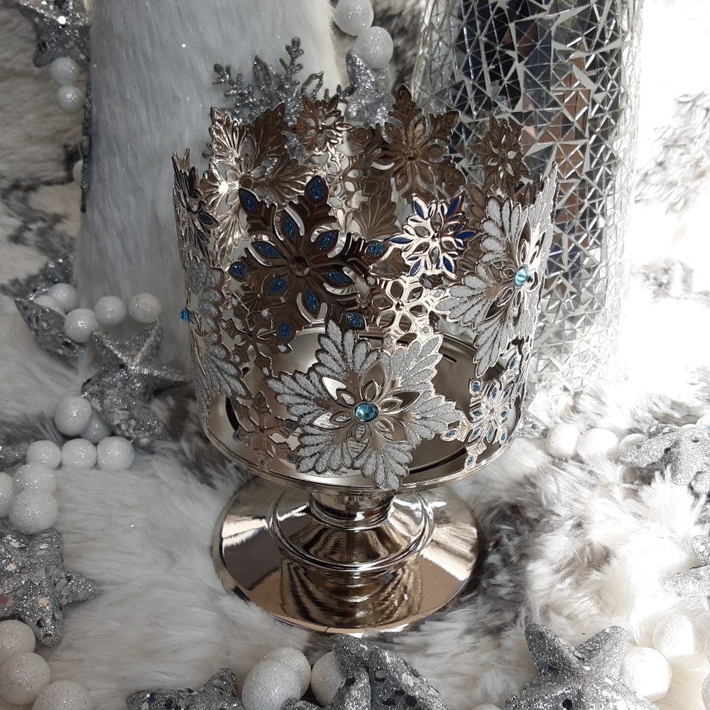 BBW CANDLE PEDESTAL